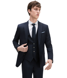 Textured 3 piece suit Classic button fastening Chest pocket with pocket square Pin detail on lapel